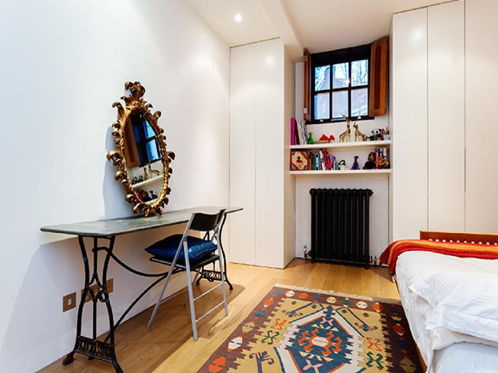 Veeve - Scampston Mews Townhouse London